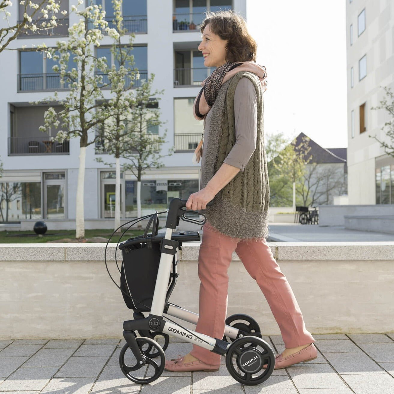 Sunrise Medical Gemino 30 Speed Control SpeedControll rollator for Parkinsons disease